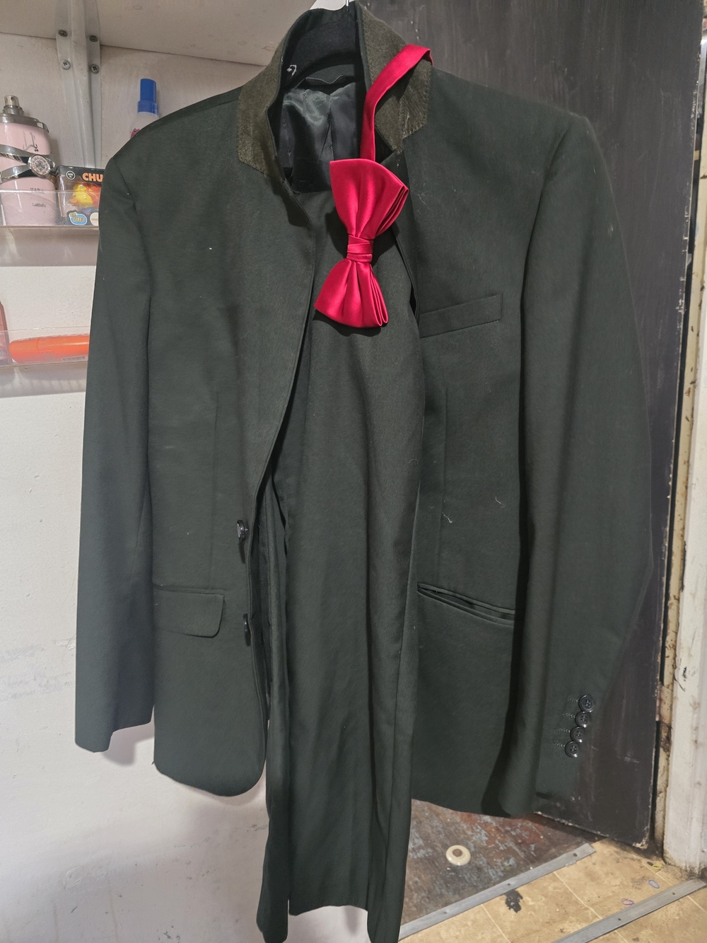 Hunter Greem Blazer, Pants  with Velvet Collar & Fuchsia Bow Tie